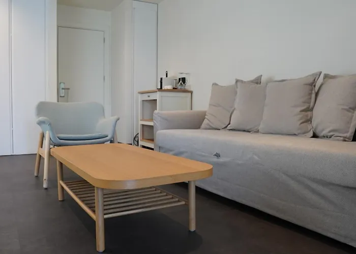 House Of 4* מרמריס