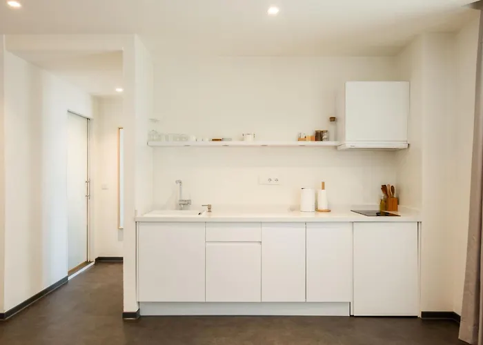 House Of 4* מרמריס