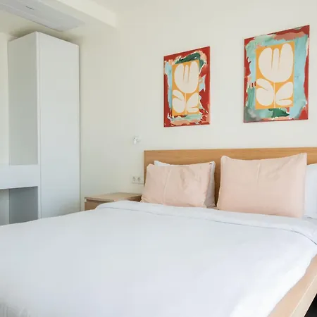 Aparthotel House Of *